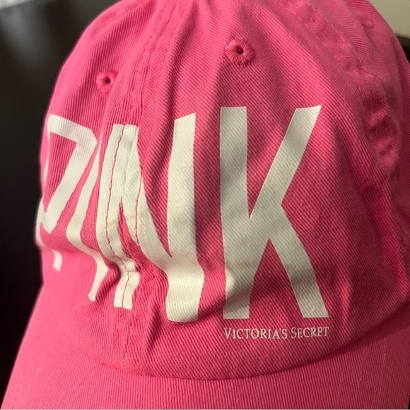 PINK Victoria’s Secret graphic signature trucker hat, adjustable,bubble gum pink - Picture 3 of 9